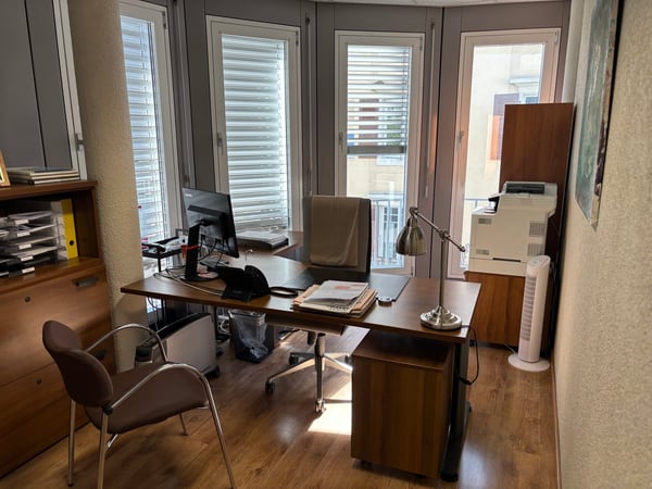 Belle surface de bureau au cœur de Nyon 3