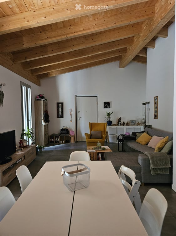 🏡 Affittasi Appartamento Luminoso ad Arzo – 4.5 locali | Posteggio interno incluso 3