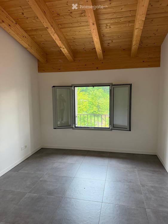 🏡 Affittasi Appartamento Luminoso ad Arzo – 4.5 locali | Posteggio interno incluso 14