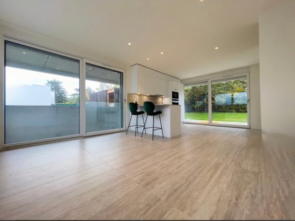 Cologny récent/moderne avec grand jardin et garage voiture 2