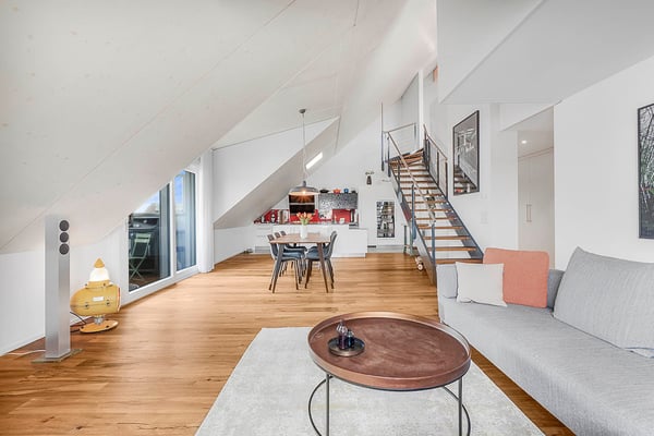 Moderne 1.5-Zimmer Maisonette-Dachwohnung mit Sicht auf den Uetliberg 1