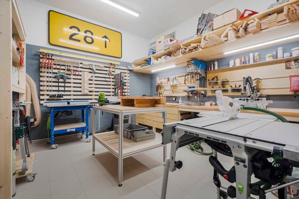 Moderne 1.5-Zimmer Maisonette-Dachwohnung mit Sicht auf den Uetliberg 12