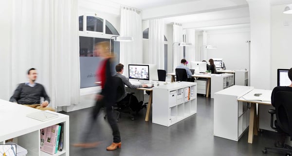 Atelier/Büro/Kleingewerbe mit Parkplatz, kleine Küche und Sanitäranlagen m/w im Herzen vom Kreis 6 2