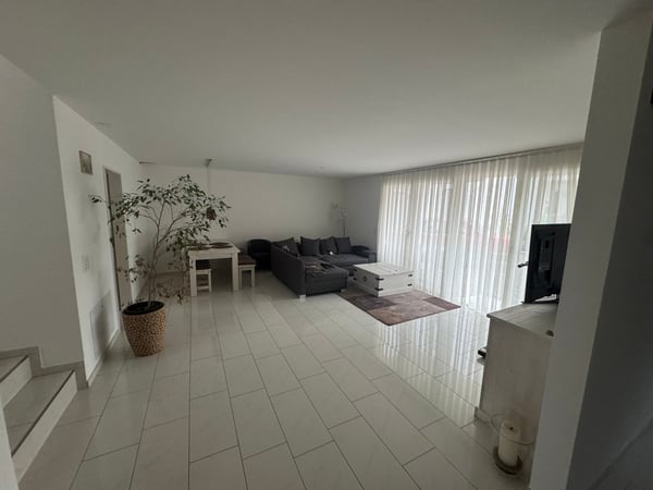 Moderne 1.5-Zimmer-Doppelhaushälfte in ruhiger Lage von Koblenz 2