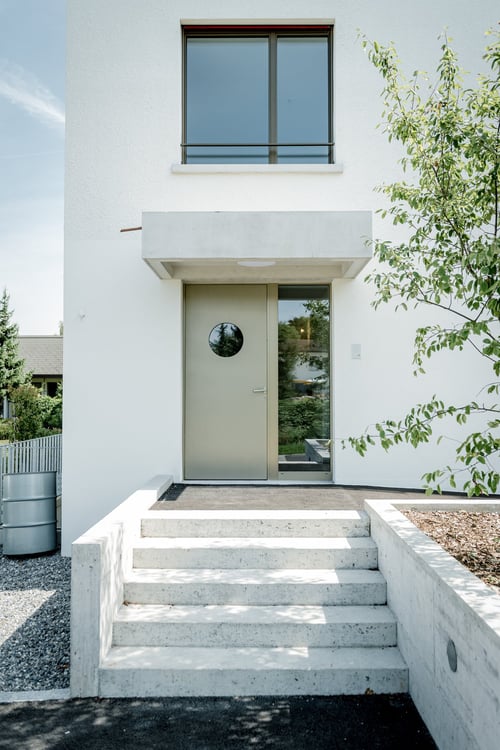 Moderner Hausteil in ruhiger Lage von Wohlen 1