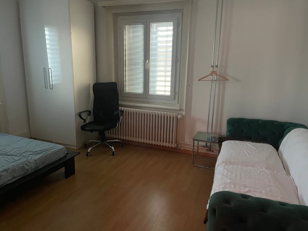 Möbliertes Zimmer mit Parkplatz in Bahnhof Eschenbach LU 5