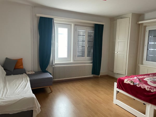 Möbliertes Zimmer mit Parkplatz in Bahnhof Eschenbach LU 7