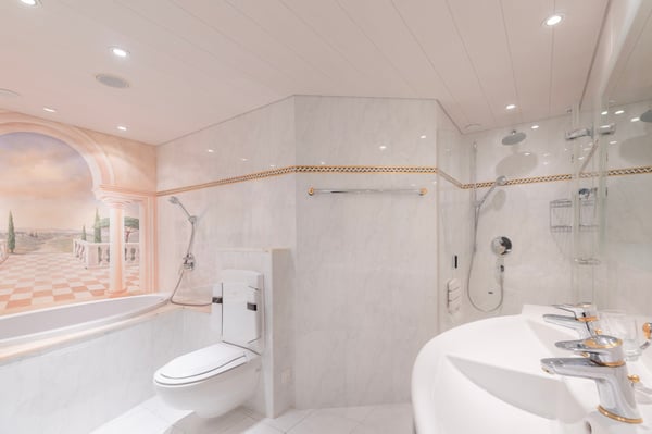 Grosszügige 4.1-Zimmer-Terrassenwohnung mit offenem Wohn-/Essbereich – viel Licht & komfortable Lage 5