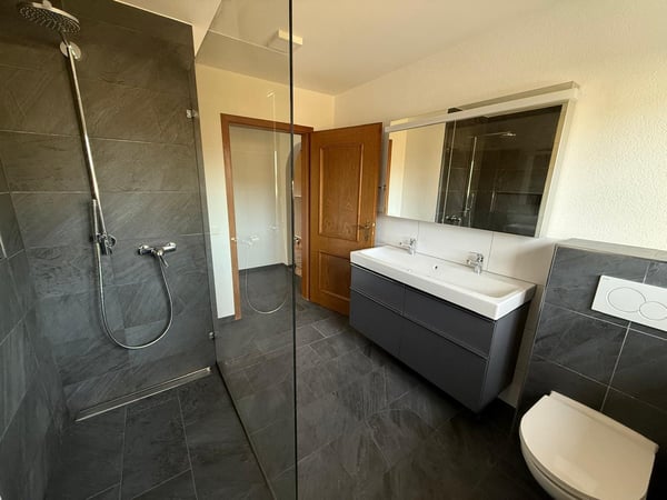 Charmantes Einfamilienhaus mit Garten in ruhiger Lage von Villigen 12