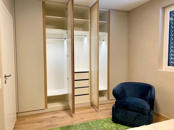 Affittasi 1.5 locali Minergie di standing superiore con grande giardino, zona barbecue + Jacuzzi 12