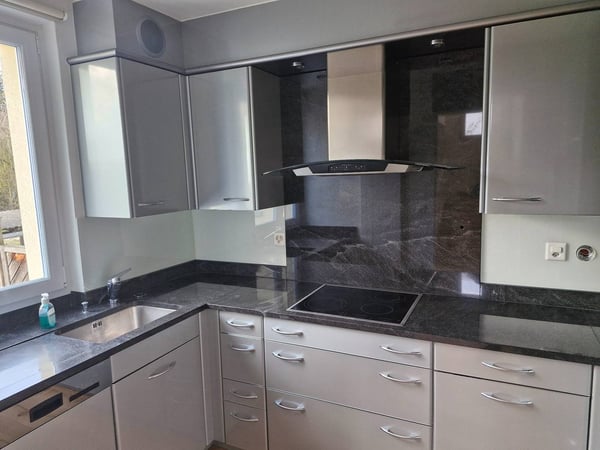 Charmantes Doppeleinfamilienhaus mit privatem Garten 7