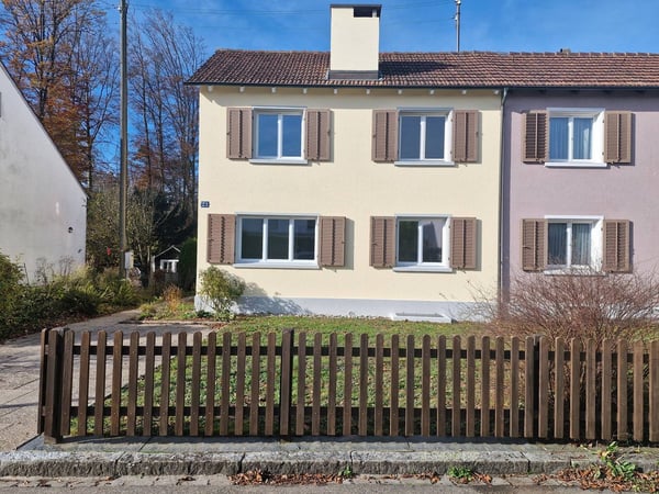 Charmantes Doppeleinfamilienhaus mit privatem Garten 21