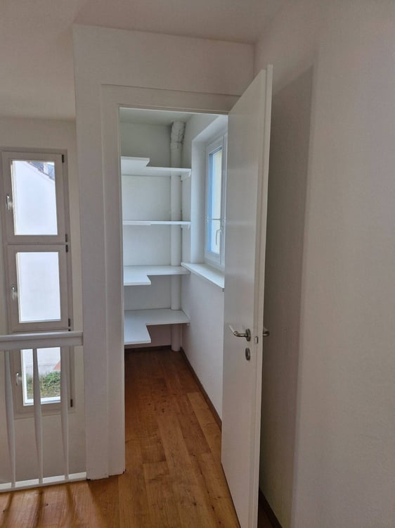 Charmantes Doppeleinfamilienhaus mit privatem Garten 16