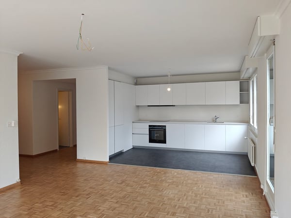 Magnifique appartement 1.5 pièces rénové à Coppet avec vue et balcon 1