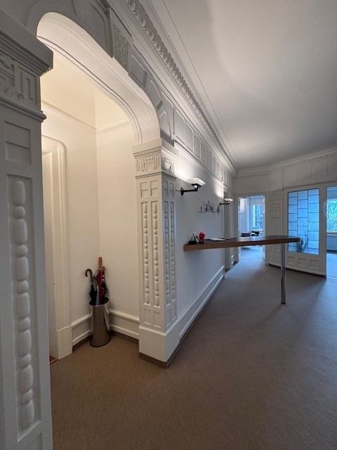 Suchen Sie eine stilvolle und garantiert unverstahlte Bürowohnung im Herzen Zürichs? 2