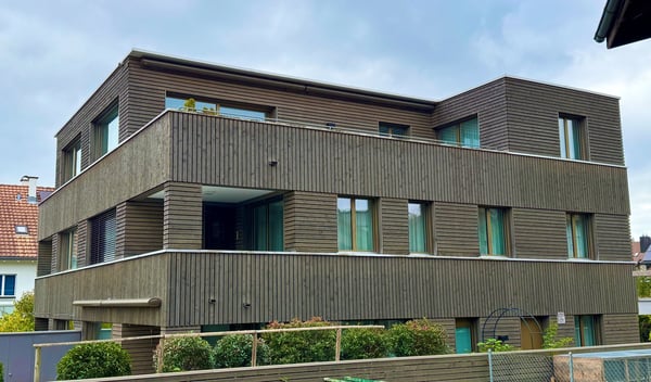 1.5-Zimmer-Attikawohnung mit Weitblick in 3-Familienhaus 1