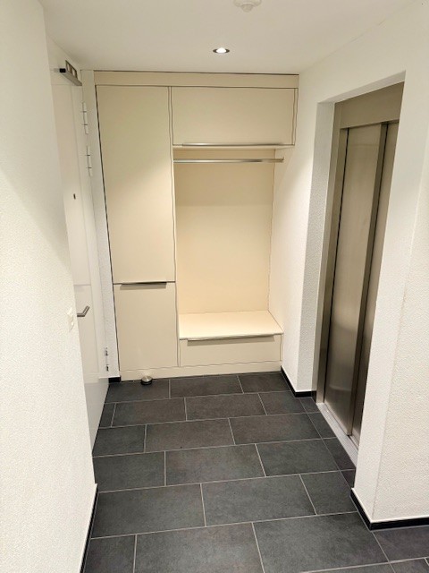 1.5-Zimmer-Attikawohnung mit Weitblick in 3-Familienhaus 6