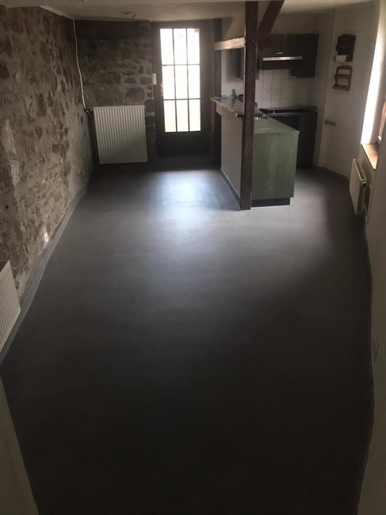 Charmante maison rustique de 1.5 pièces avec vue sur le lac à Montreux 2