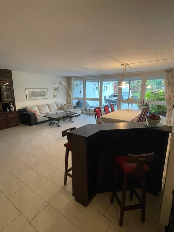 Charmante 1.5-Zimmer-Wohnung mit Gartensitzplatz in Schlieren 5