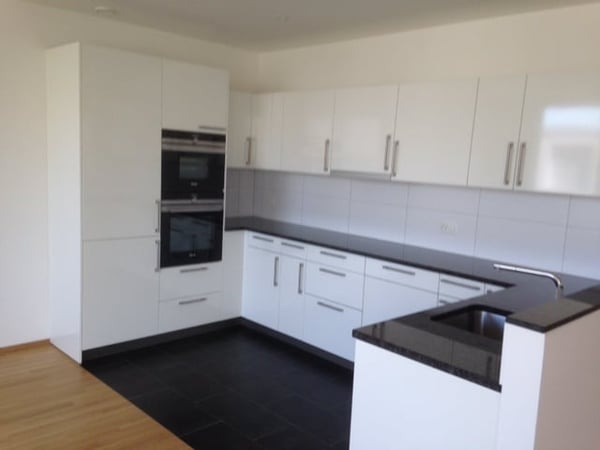 Moderne und zentrumsnahe Wohnung mit Balkon und Aussicht 1