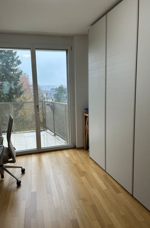 Moderne und zentrumsnahe Wohnung mit Balkon und Aussicht 8