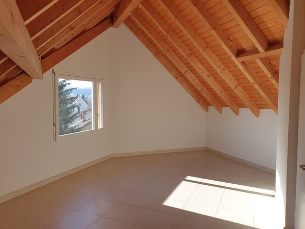 Charmante 1.5-Zimmer-Maisonette-Wohnung mit Bergblick in Volketswil 6