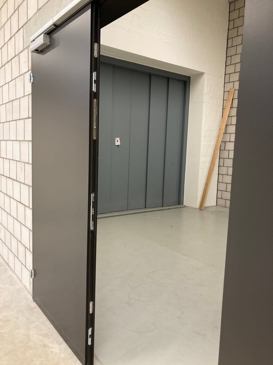 Vielseitige Industriehalle in zentraler Lage von Lausen 5