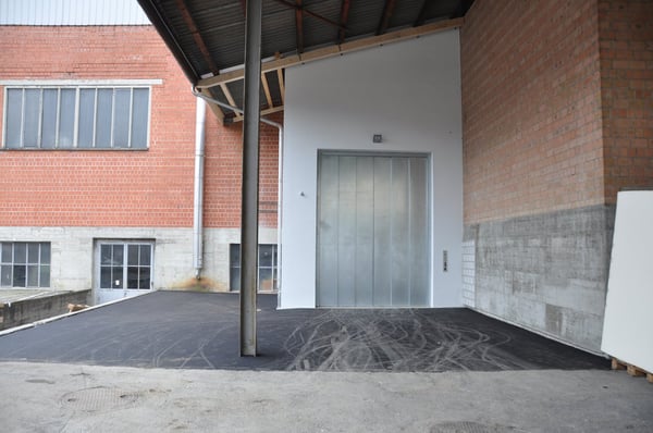 Vielseitige Industriehalle in zentraler Lage von Lausen 4