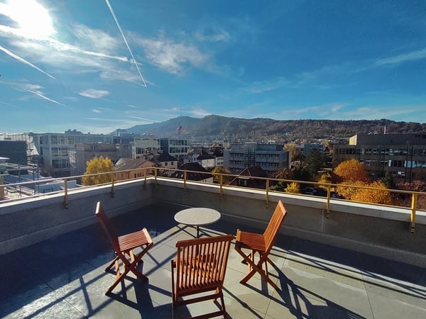 Luxuriöse, ruhige 1.5-Zimmer-Attikawohnung mit zwei grossen Terrassen in Erstvermietung 10