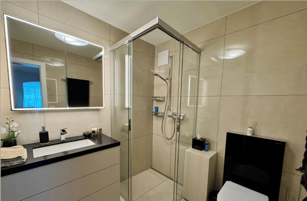 Exklusive 1.5 Zimmer Terrassenwohnung mit Seesicht in Wollerau SZ (auch möbliert) 15