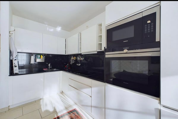 Edificio residenziale-commerciale con 3 locali a Sementina 11