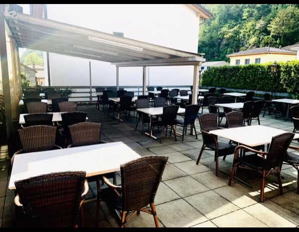 Edificio residenziale-commerciale con 3 locali a Sementina 9