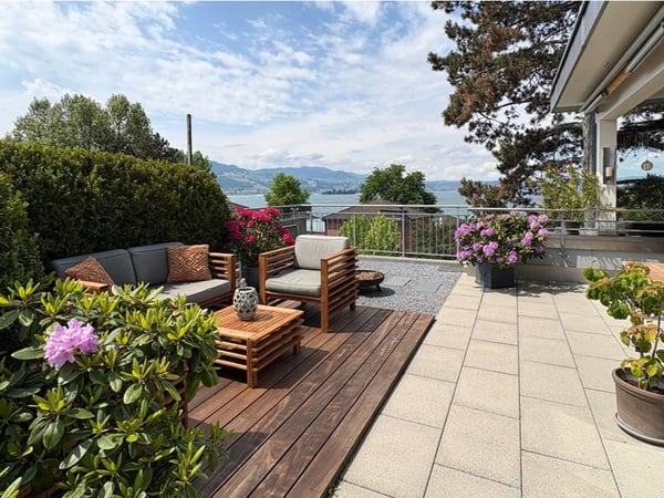 Exklusive 1.5 Zimmer Attikawohnung mit unverbaubarer See- und Bergsicht in Rapperswil (SG)