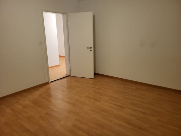 Gemütliche und ruhige, grosszügige 1.5-Zimmer-Wohnung mit Gartenterasse in Zollikerberg/Zollikon 8