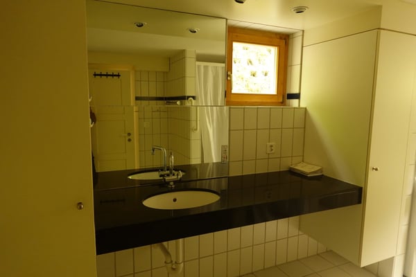 Charmantes 2-Zimmer-Mehrfamilienhaus mit herrlicher Aussicht in Alvaschein 22