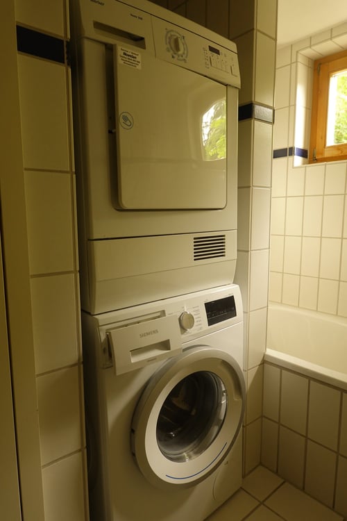 Charmantes 2-Zimmer-Mehrfamilienhaus mit herrlicher Aussicht in Alvaschein 25