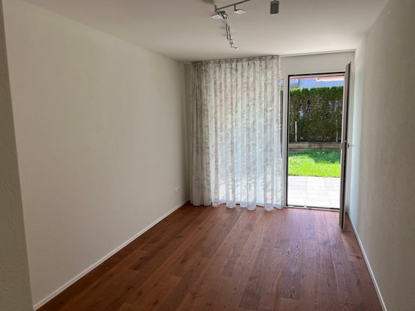 1.5 Zi Terrassenwohnung in Kriens (160 m2) plus Terrasse (38 m2) und Garten 16