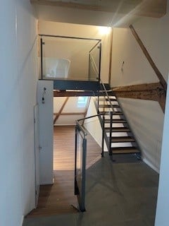 Erstvermietung: Moderne, historische Dachwohnung mit 65 m2 Terrasse «Löwen» in Gossau ZH 10