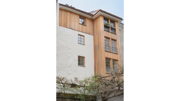 Charmantes 3-Parteien-MFH – renoviert mit einzigartigem Erker & Gewölbekeller 2