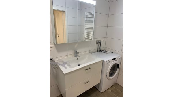 Charmantes 3-Parteien-MFH – renoviert mit einzigartigem Erker & Gewölbekeller 11