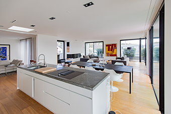 Exklusive 1.5-Zimmer-Dachwohnung mit Seeblick in Küsnacht 4