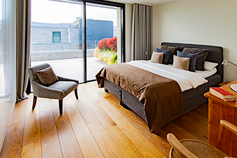 Exklusive 1.5-Zimmer-Dachwohnung mit Seeblick in Küsnacht 6