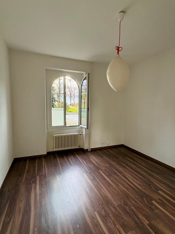 Charmant appartement de 1 pièces avec terrasse et vue imprenable à Lausanne 7