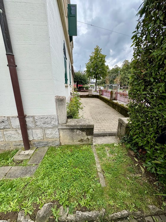 Charmant appartement de 1 pièces avec terrasse et vue imprenable à Lausanne 4
