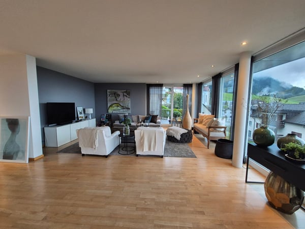 Moderne 1.5-Zimmer-Terrassenwohnung in ruhiger Lage von Schindellegi 3