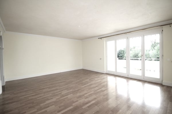 Moderne 1.5-Zimmer-Wohnung mit Balkon und Garage in Muhen 4