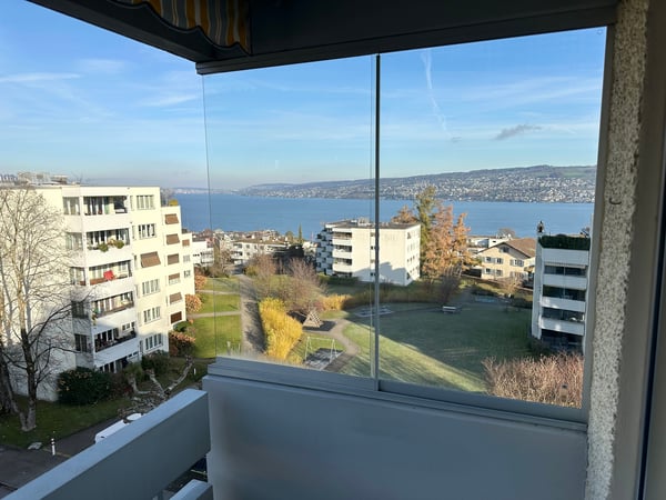 Exklusive 1,5-Zimmer-Attikawohnung mit Panoramaseesicht (per sofort od. nach Vereinbarung) 12