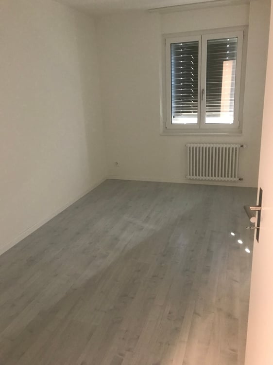 Helle 1.5-Zimmerwohnung im Hochparterre eines 6-Parteien-Hausteils 9