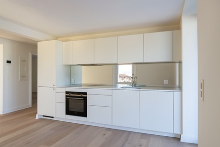 Bijoux am See: exklusive 1.5-Zimmer-Wohnung mit Gartensitzplatz in Thalwil 3