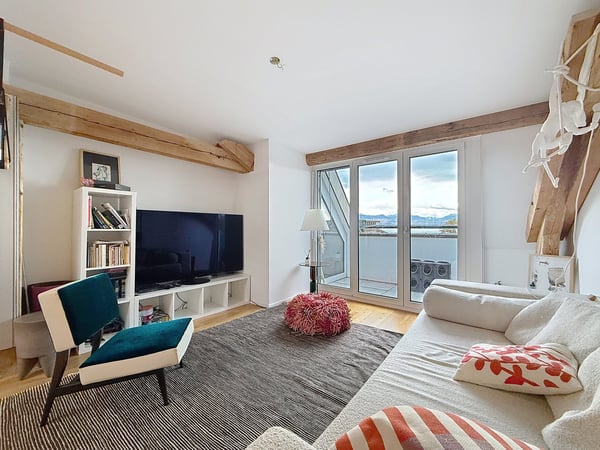 Magnifique appartement sous les toits de 1.5 pièces avec vue panoramique à Lausanne 2